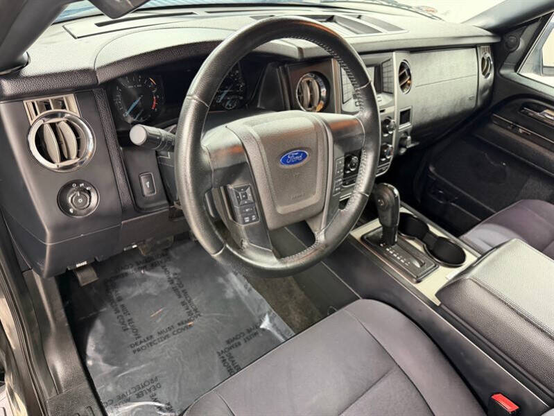 2017 Ford Expedition XL Fleet