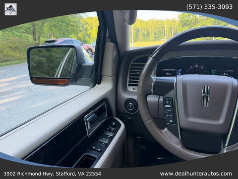 2017 Lincoln Navigator Select