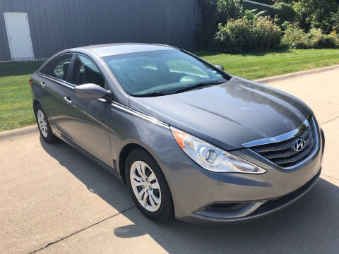 2011 Hyundai Sonata for sale at Divine Auto Sales LLC in Omaha NE