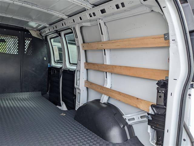 2024 GMC Savana 2500