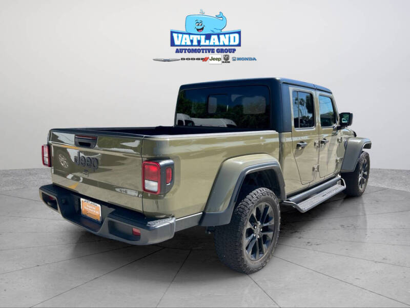 2025 Jeep Gladiator NightHawk