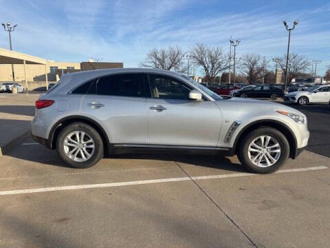 2015 Infiniti QX70