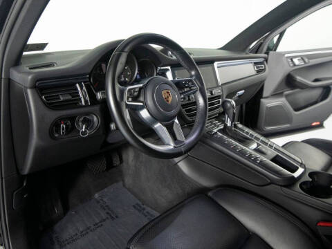 2020 Porsche Macan