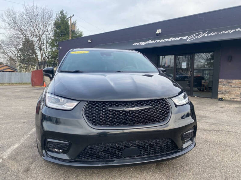 Used 2022 Chrysler Pacifica Hybrid Touring L with VIN 2C4RC1L75NR130544 for sale in Hamilton, OH