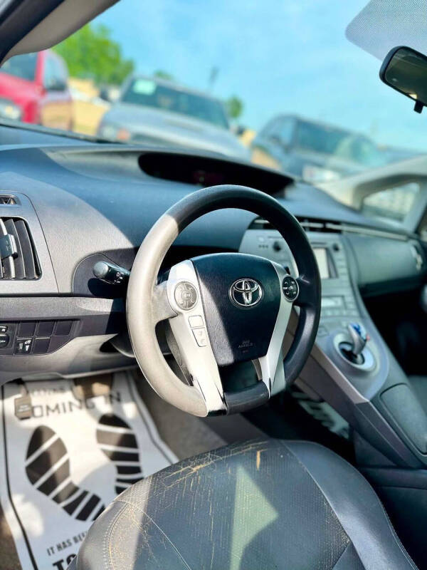 2012 Toyota Prius Two