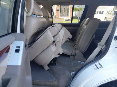 2012 Nissan Pathfinder LE