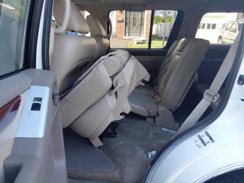 2012 Nissan Pathfinder LE