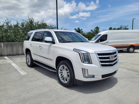 2017 Cadillac Escalade Standard