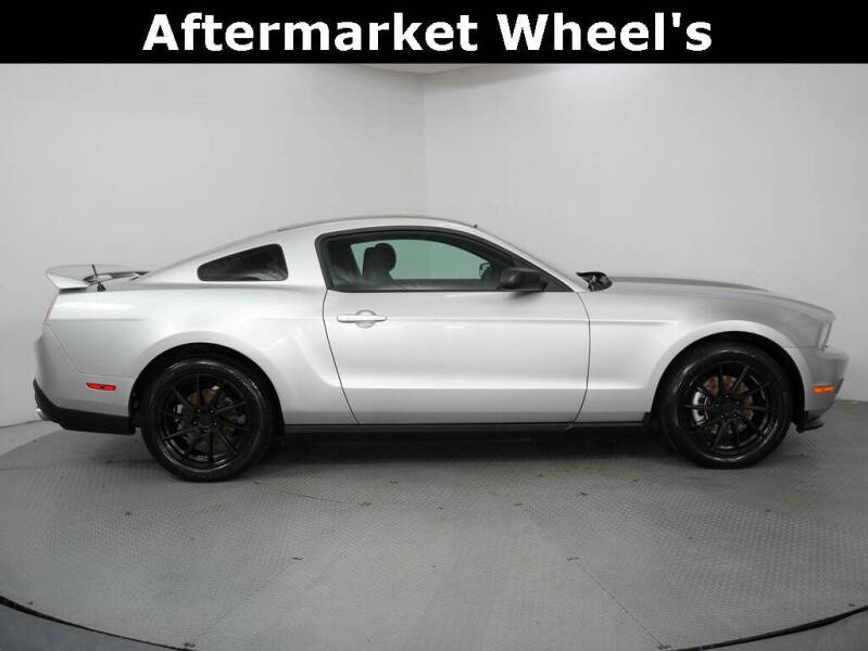 2012 Ford Mustang V6