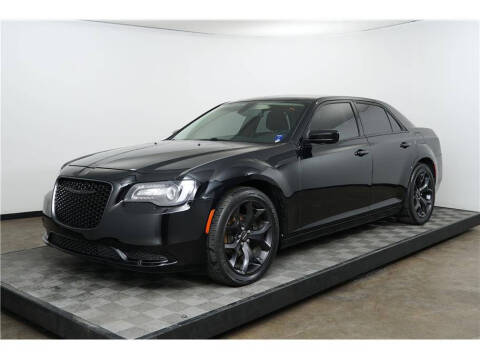 2020 Chrysler 300 Touring