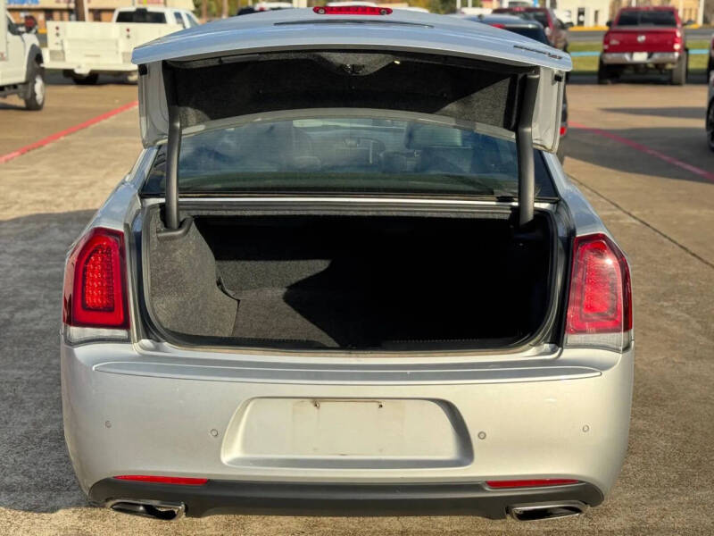 2023 Chrysler 300 S V6