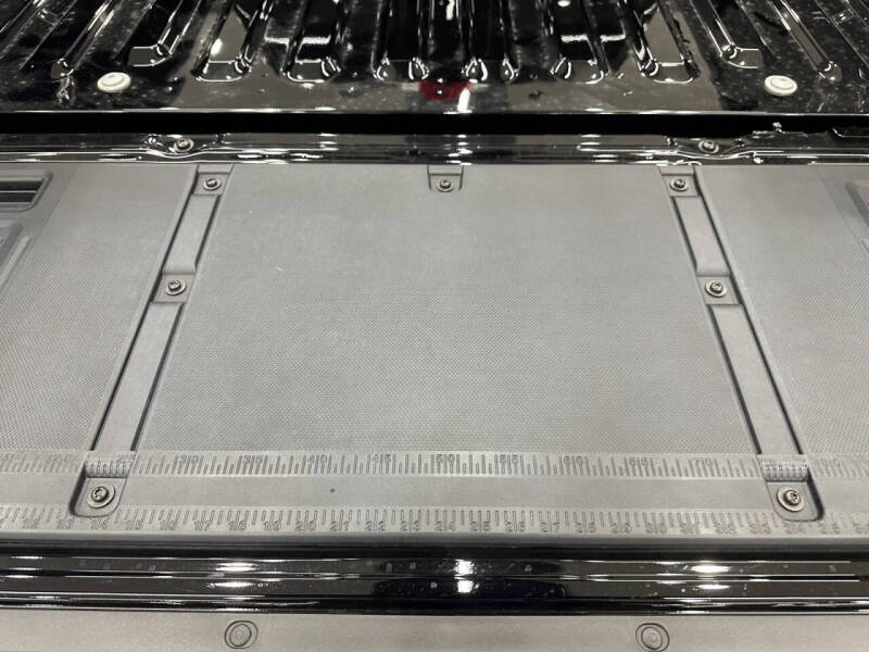 2023 Ford F-150 Lightning Platinum