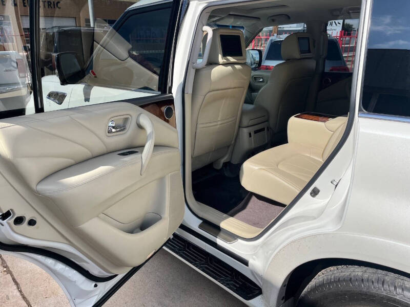 2017 Infiniti QX80