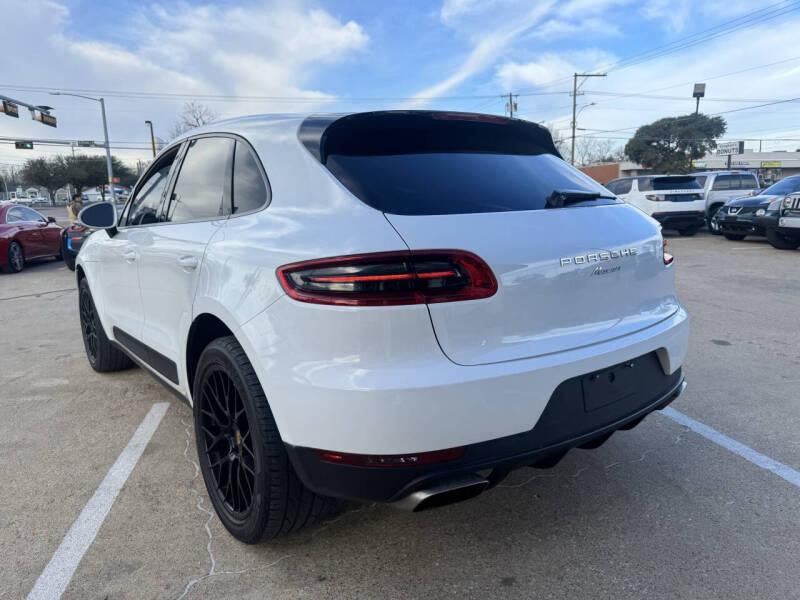 2017 Porsche Macan