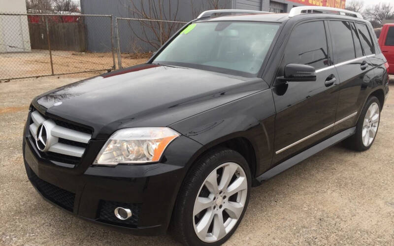 2010 Mercedes-Benz GLK for sale at AJOULY AUTO SALES in Moore OK