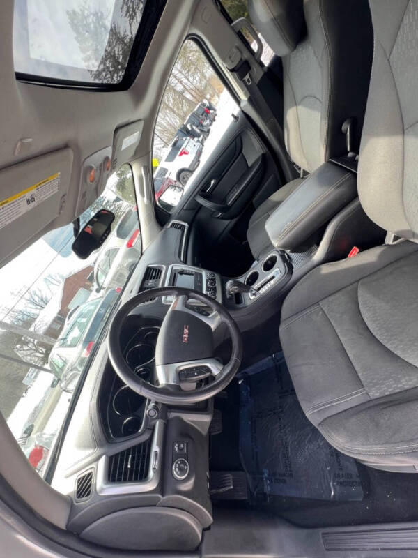 2014 GMC Acadia SLE-2