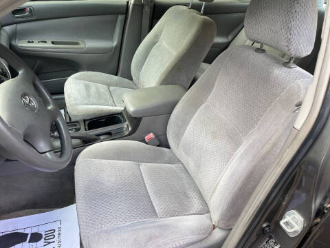 2004 Toyota Camry SE