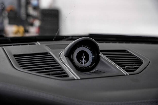 2024 Porsche 911 Dakar