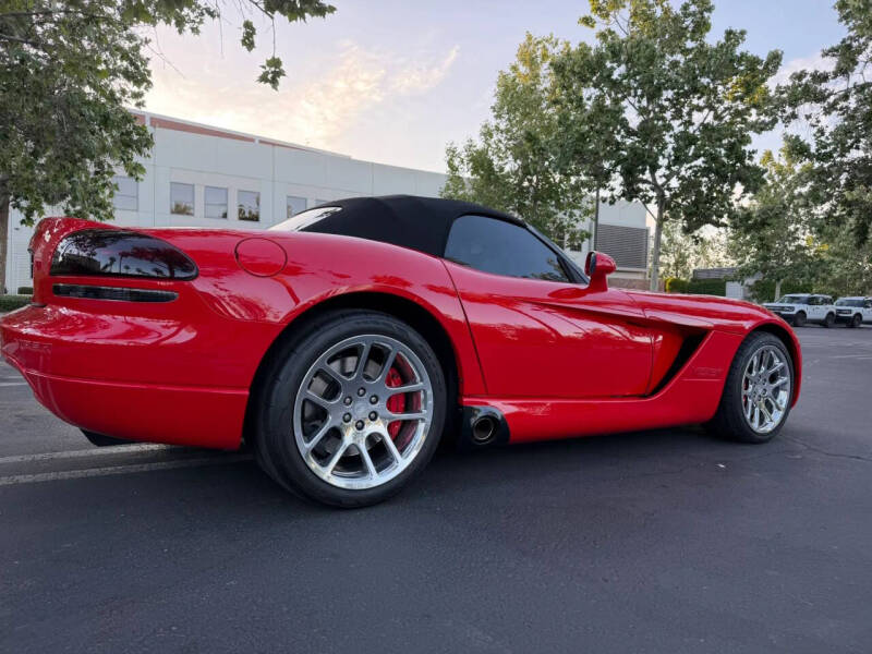 2003 Dodge Viper SRT-10