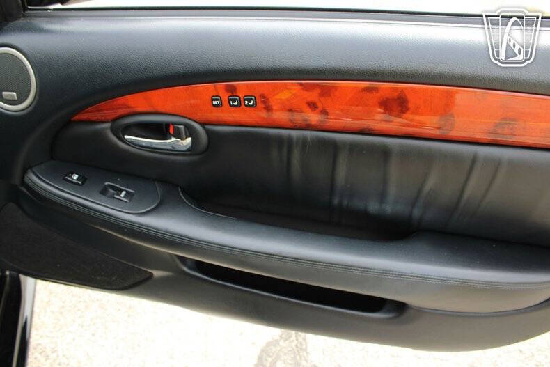 2002 Lexus SC 430