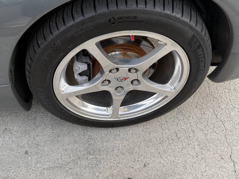 2004 Chevrolet Corvette