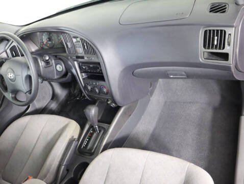 2005 Hyundai Elantra GLS
