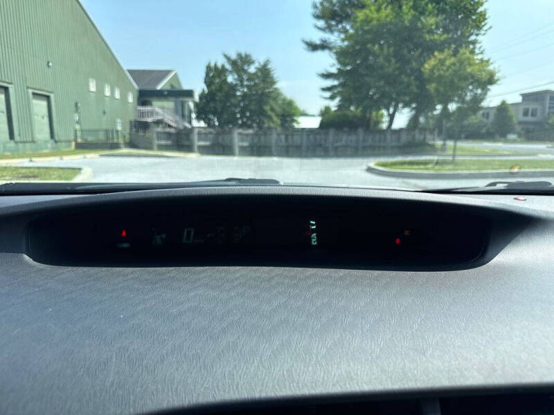 2011 Toyota Prius Two