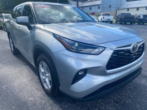 2023 Toyota Highlander LE