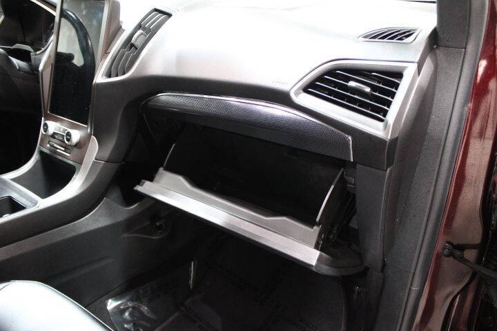 2021 Ford Edge ST-Line