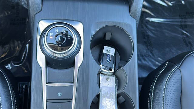 2025 Ford Escape Hybrid Platinum