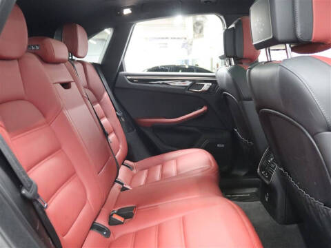 2020 Porsche Macan S