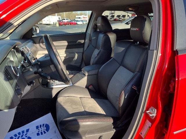 2007 Dodge Magnum 31