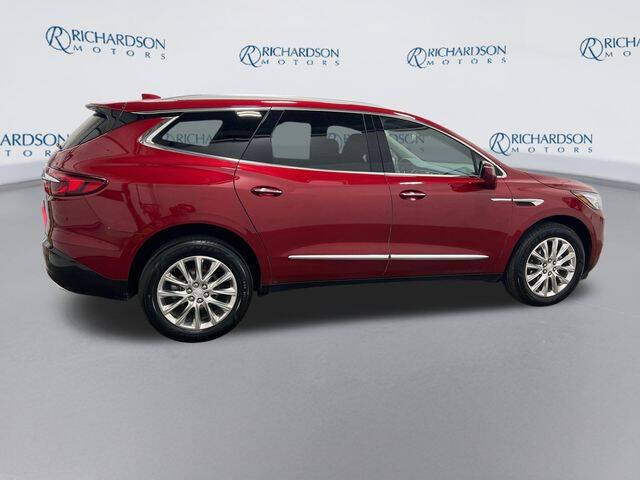 2021 Buick Enclave Essence