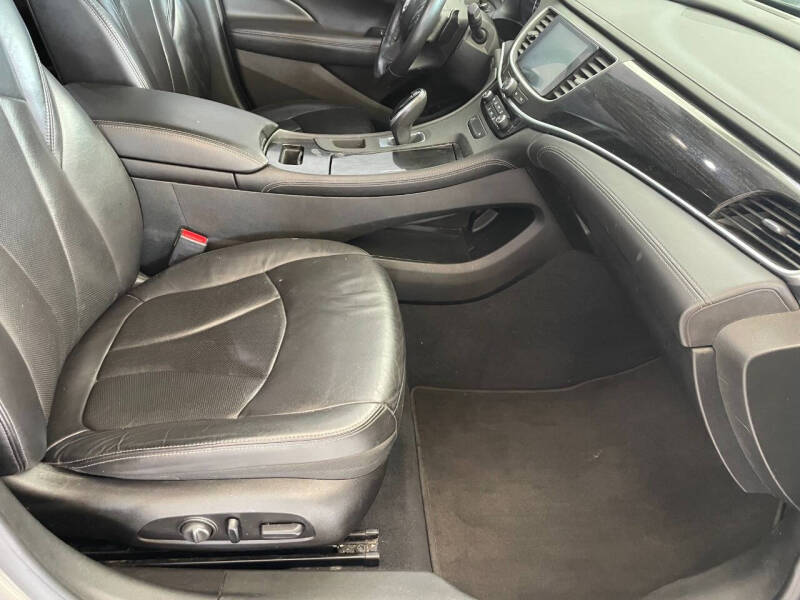 2017 Buick LaCrosse Essence