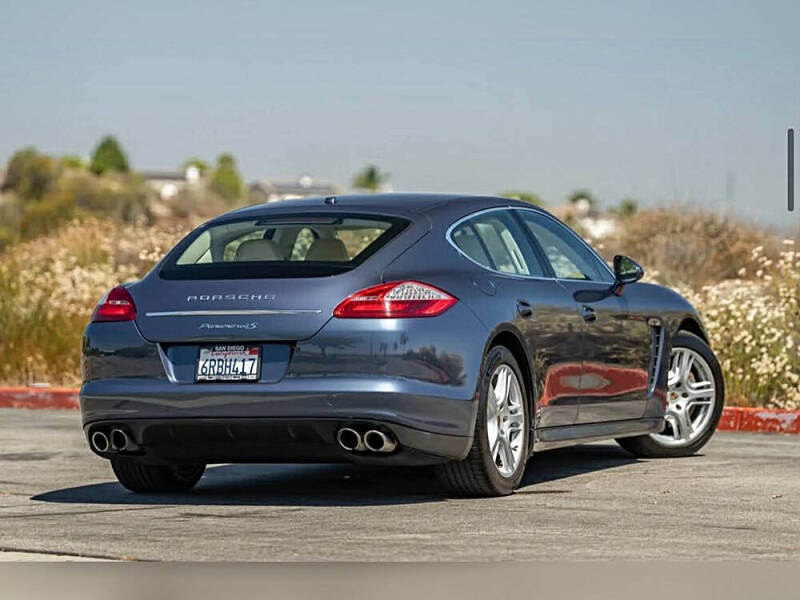 2011 Porsche Panamera