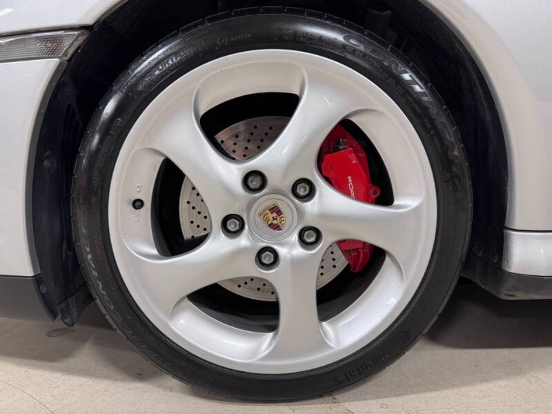 2004 Porsche 911 Carrera 4S