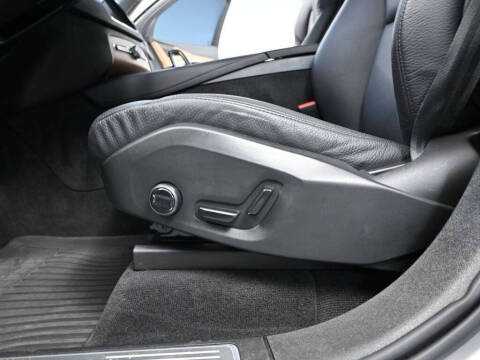 2024 Volvo XC90 B5 Plus Bright Theme