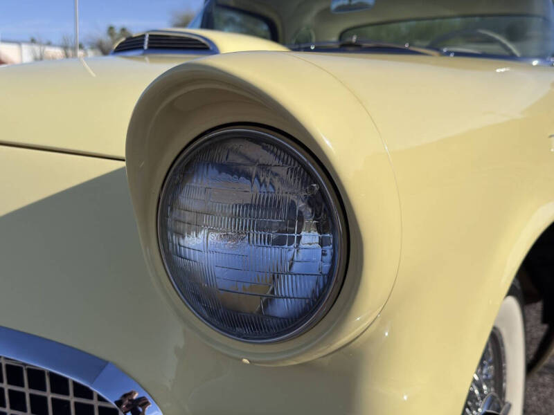 1957 Ford Thunderbird