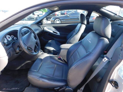 2004 Ford Mustang GT Deluxe