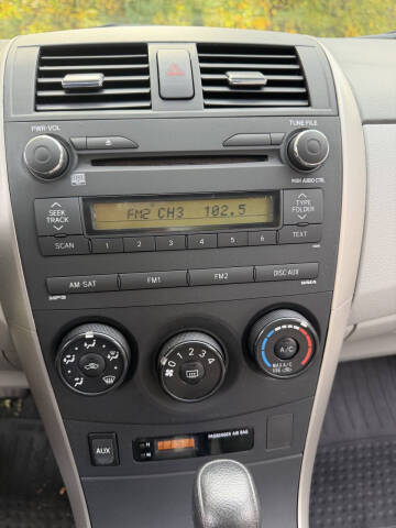 2010 Toyota Corolla LE