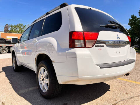 2011 Mitsubishi Endeavor LS