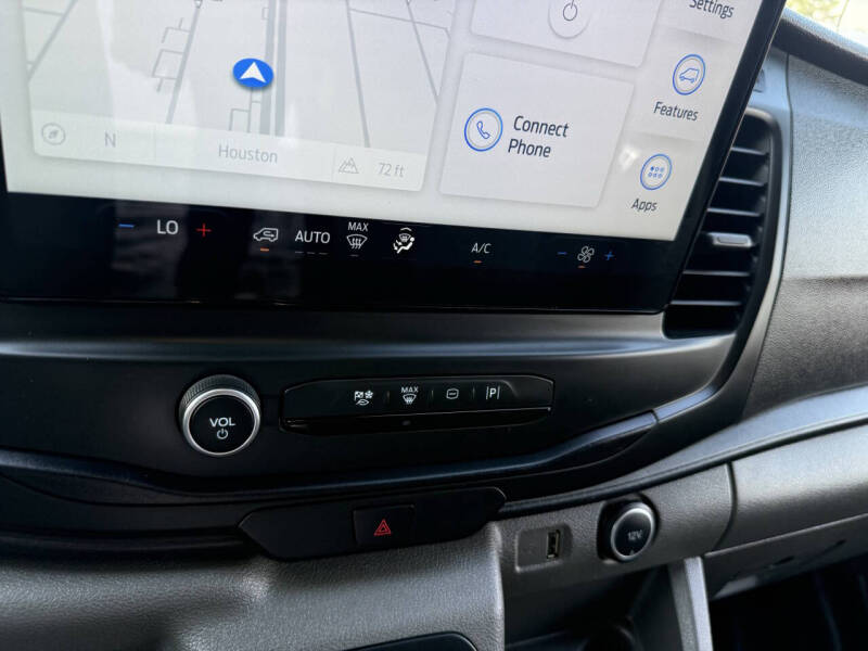 2022 Ford E-Transit 350