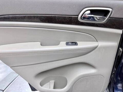 2012 Jeep Grand Cherokee Laredo X