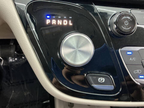 2020 Chrysler Pacifica Touring L