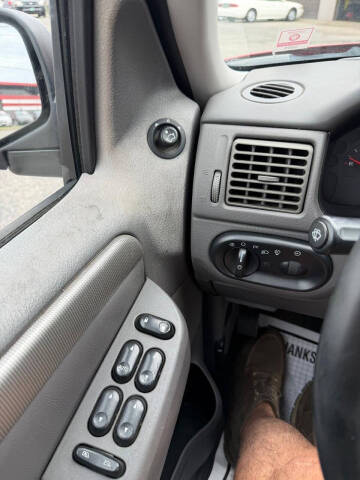 2003 Ford Explorer XLT