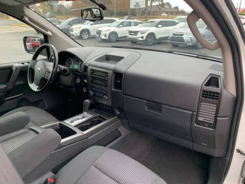 2010 Nissan Titan SE