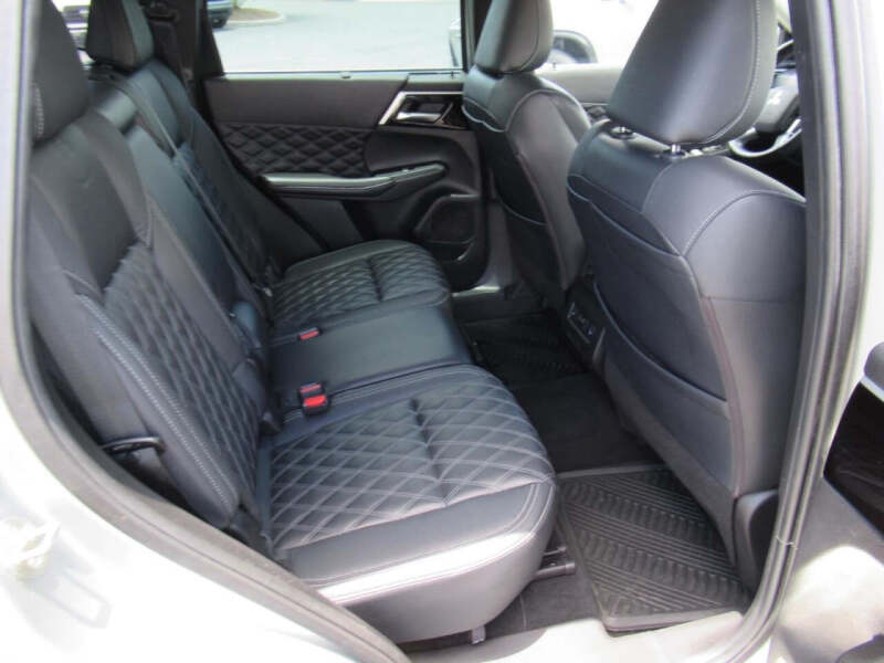 2023 Mitsubishi Outlander SEL
