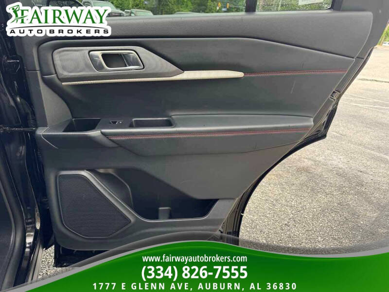 2025 Ford Explorer ST-Line