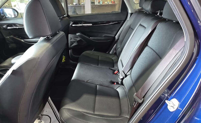 2025 Kia Seltos EX