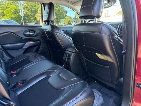 2019 Jeep Cherokee Latitude Plus